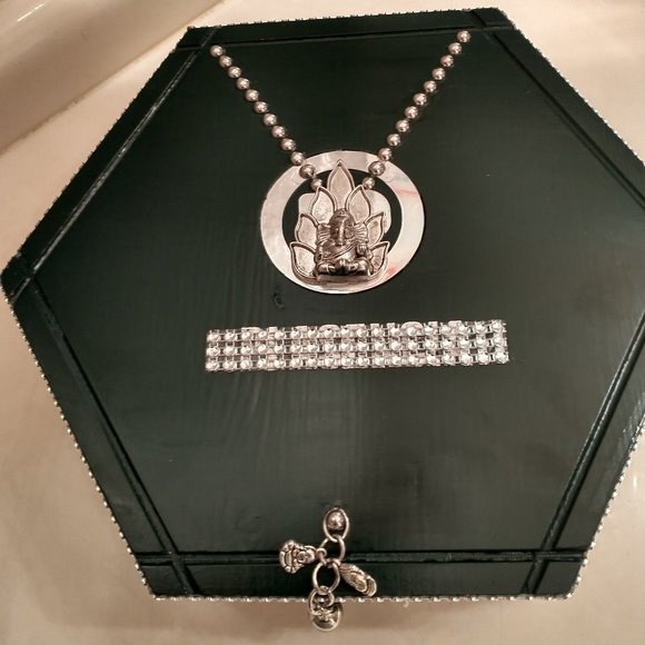 Suenos de Saundra Upcycled ALMA FUERTE Cigar Box, Storage Box, Accent Piece - Picture 8 of 14